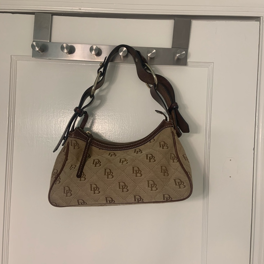 Dooney & Bourke  handbag